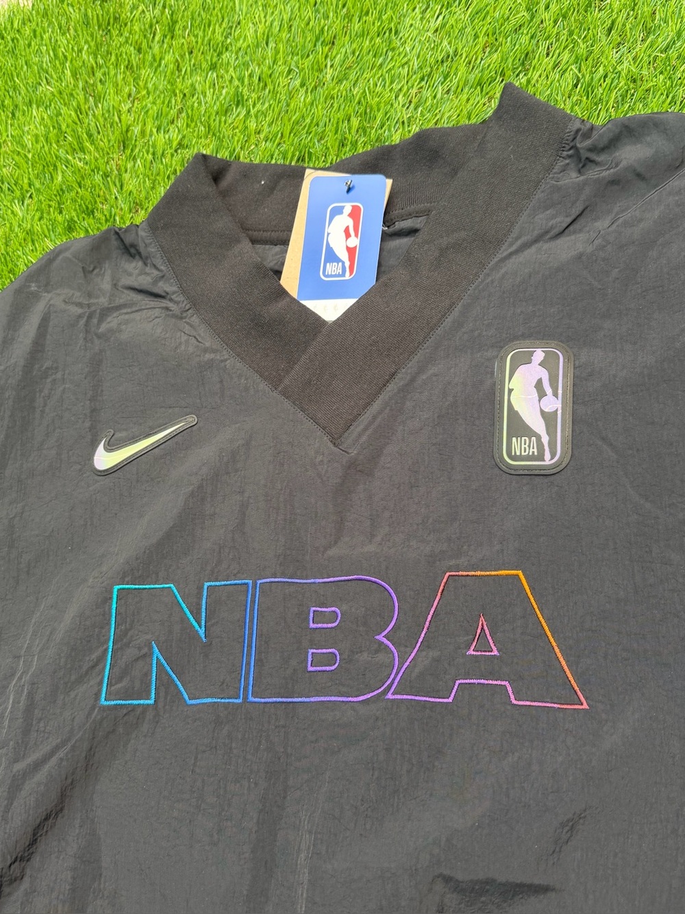 Nike NBA Team 31 Women's Woven Long-Sleeve V-Neck Top HM6362-010 Size Small